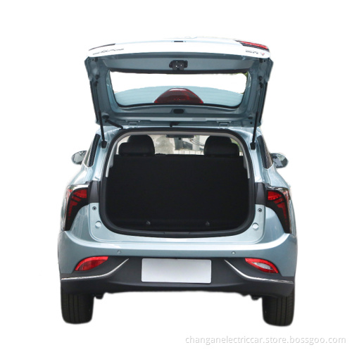 5-door 5-seat SUV car Nezha V
